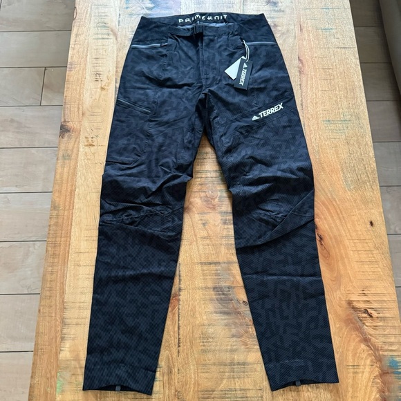adidas Terrex Primeknit Waterproof Hiking Pants Size Medium - Picture 6 of 17